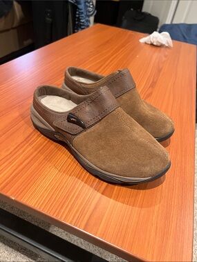 Men's Brown Suede Slip-On Comfort Clogs